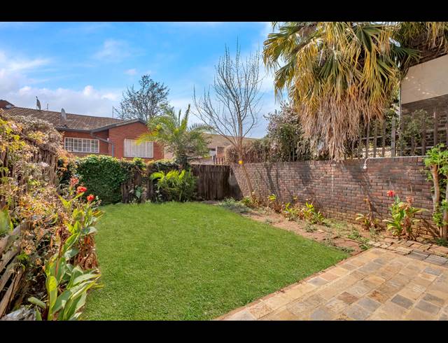 2 BEDROOM APARTMENT FOR SALE IN WINDSOR EAST
